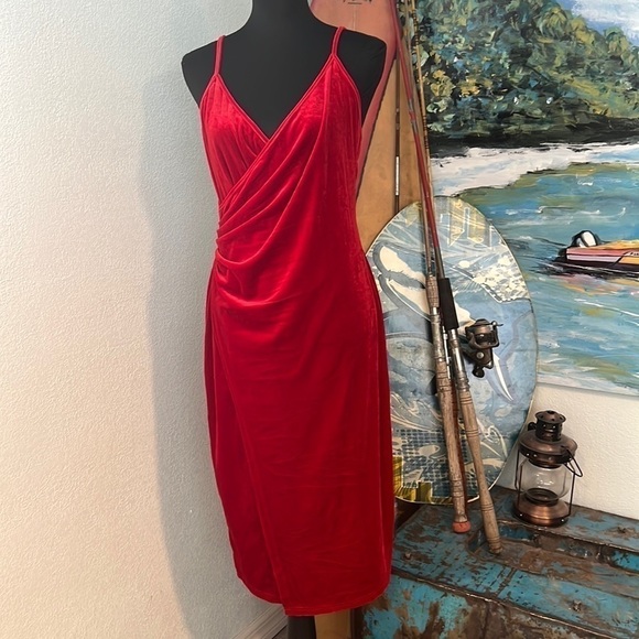 ♥️Shein Curve,1X Plus, Wrap Hem Glitter Cami Dress, Excellent Condition, FIRE!!! - Picture 7 of 15